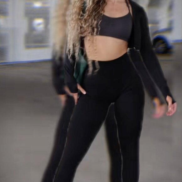 Alphalete Women's Jet Black OG Amplify Leggings -  Size Medium - Picture 7 of 8